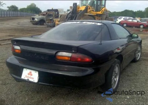 2000 Chevrolet Camaro Z28 z USA, uszkodzony, nr VIN 2G1FP22G4Y2155391